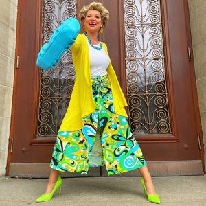 Zara 2 Piece Multicolored printed Crop Top & Ruched side Slit Midi Skirt Size XS